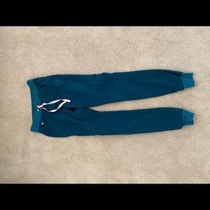 FIGS Zamora Scrub Pants